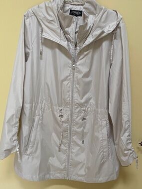 PACKABLE JACKET JONES NY